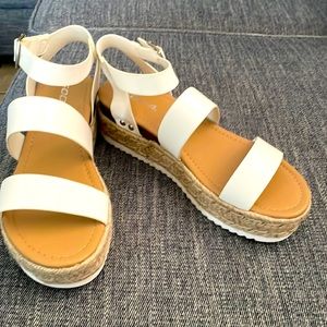 NWOT white soda espadrilles never worn,with silver buckles.